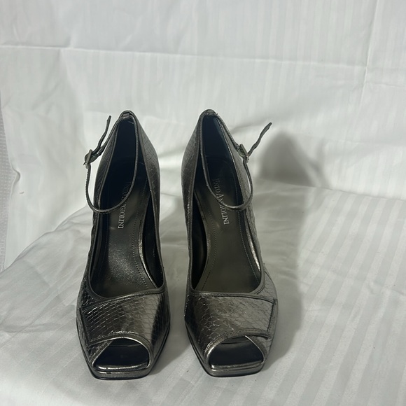 ENZO ANGIOLINI Romantic Silver snakeskin peep toed heels Women's size 7 1/2 - Picture 2 of 6
